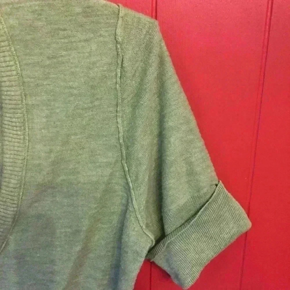 Like new! Banana Republic button cardigan women small - Picture 8 of 8